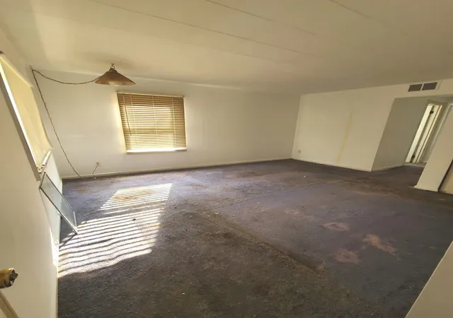 Photo 3 of Single family home for sale at 7820 Laramie Ave, Burbank, IL 60459 | MLS# 12791652 | Listing updated on 2026-10-22