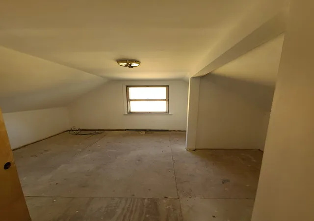 Photo 2 of Single family home for sale at 7820 Laramie Ave, Burbank, IL 60459 | MLS# 12791652 | Listing updated on 2026-10-22