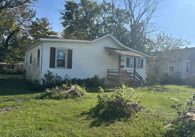 Photo 2 of Single family home for sale at 15315 Lincoln Ave, Harvey, IL 60426 | MLS# 12791700 | Listing updated on 2026-10-29