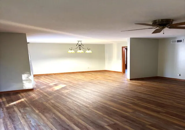 Photo 4 of Single family home for sale at 302 W Kipling Dr, Monticello, IL 61856 | MLS# 12791718 | Listing updated on 2026-10-23
