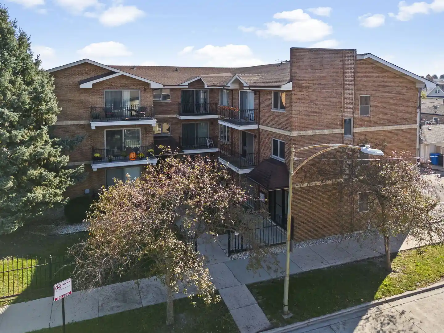 Listing Photo 1 - Condo for sale in 6305 S Nashville Ave located at 6305 S Nashville Ave, Chicago, IL 60638 - Unit #1N
