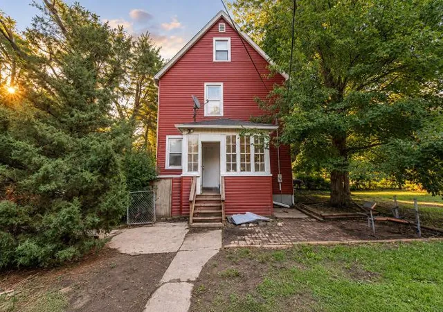 Photo 1 of Single family home for sale at 2520 Gideon Ave, Zion, IL 60099 | MLS# 12791733 | Listing updated on 2026-10-22