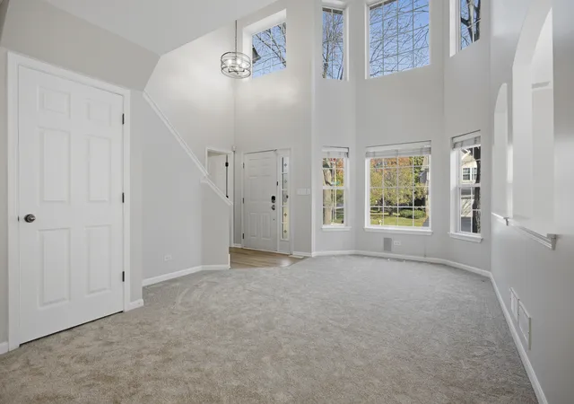 Photo 4 of Townhouse for sale at 1751 Briggs Ct, Lisle, IL 60532 | MLS# 12791747 | Listing updated on 2026-10-29