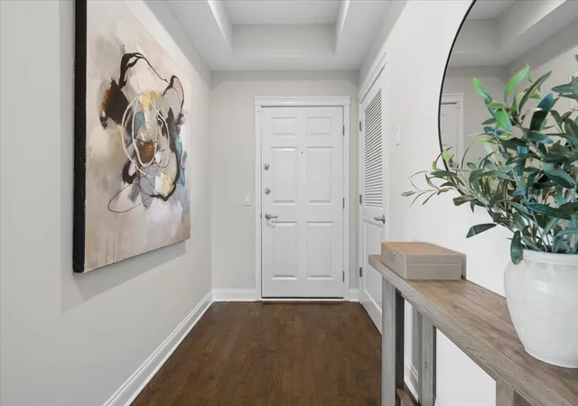 Listing Photo 4 - Condo for sale in building located at 2320 W St Paul Ave, Chicago, IL 60647 - Unit #603