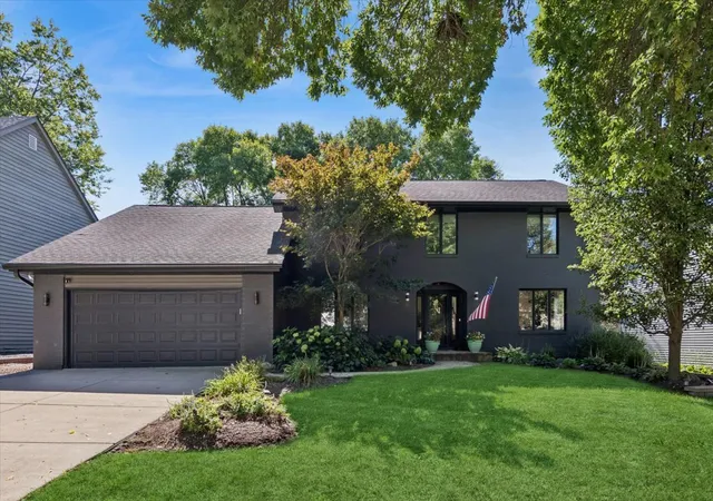 Photo 1 of Single family home for sale at 1112 Colgate Ct, Naperville, IL 60565 | MLS# 12791755 | Listing updated on 2026-10-23