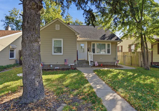 Photo 1 of Single family home for sale at 1841 31st Street, Rock Island, IL 61201 | MLS# 12791769 | Listing updated on 2026-10-28