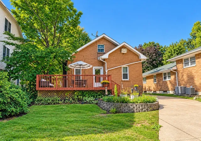 Photo 3 of Single family home for sale at 20 S Julian St, Naperville, IL 60540 | MLS# 12791779 | Listing updated on 2026-10-22