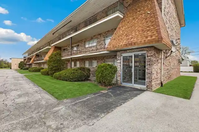 Listing Photo 2 - Condo for sale in 15335 Martin Luther King Jr Dr located at 15335 Martin Luther King Jr Dr, Dolton, IL 60419 - Unit #21