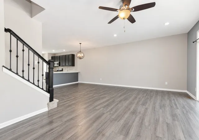 Photo 3 of Townhouse for sale at 191 Lakeshore Dr, Oswego, IL 60543 | MLS# 12791791 | Listing updated on 2026-10-22