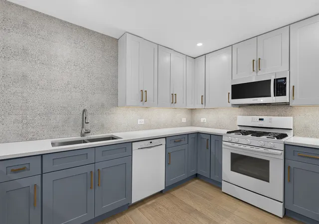 Photo 4 of Condo for sale at 525 S Cleveland Ave #103, Arlington Heights, IL 60005 | MLS# 12791797 | Listing updated on 2026-10-24