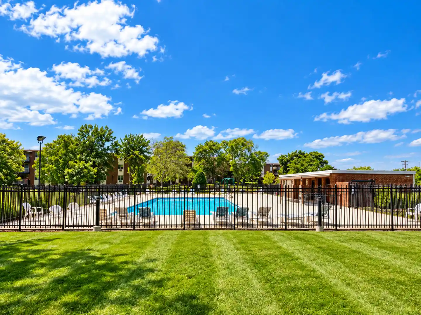 Listing Photo 22 - Condo for sale in 1321 S Finley Rd located at 1321 S Finley Rd, Lombard, IL 60148 - Unit #312