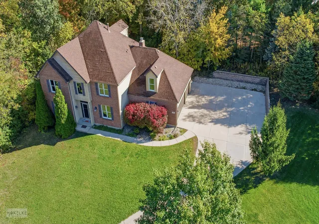 Photo 3 of Single family home for sale at 97 Crooked Crk Dr, Yorkville, IL 60560 | MLS# 12791836 | Listing updated on 2026-10-24