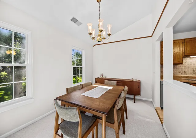 Photo 4 of Condo for sale at 609 Edinburgh Ln #B, Prospect Heights, IL 60070 | MLS# 12791841 | Listing updated on 2026-10-22