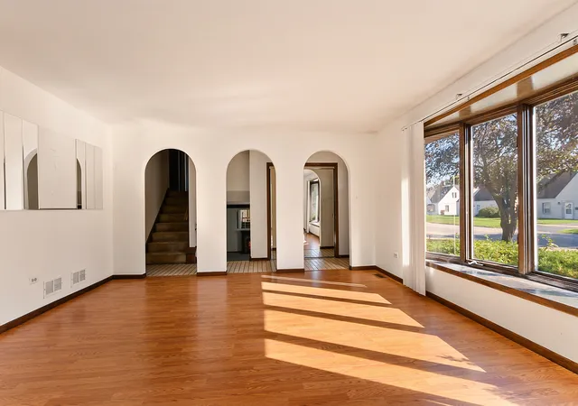Photo 3 of Single family home for sale at 9837 S Kostner Ave, Oak Lawn, IL 60453 | MLS# 12791853 | Listing updated on 2026-10-27