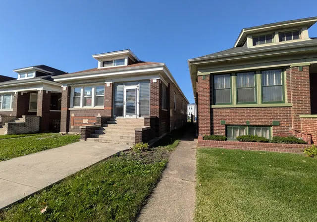 Photo 1 of Single family home for sale at 7824 S Wood St, Chicago, IL 60620 | MLS# 12791856 | Listing updated on 2026-10-23