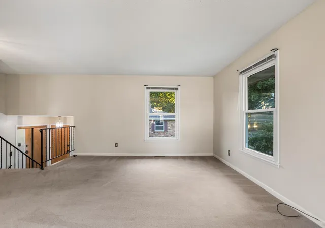 Photo 4 of Single family home for sale at 1002 Shurts St, Urbana, IL 61801 | MLS# 12791862 | Listing updated on 2026-10-22