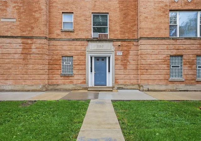 Photo 1 of Condo for sale at 2121 N Saint Louis Ave #3S, Chicago, IL 60647 | MLS# 12791872 | Listing updated on 2026-10-22