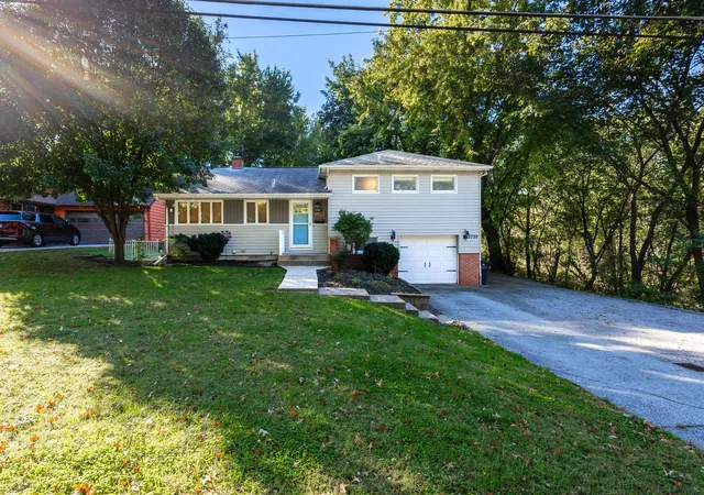 Photo 3 of Single family home for sale at 2720 31st Avenue, Rock Island, IL 61201 | MLS# 12791876 | Listing updated on 2026-10-23