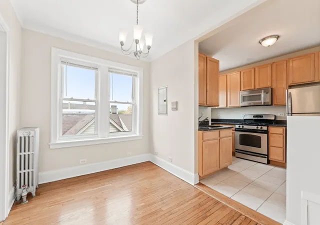 Listing Photo 5 - Condo for sale in building located at 3608 W Dickens Ave, Chicago, IL 60647 - Unit #3
