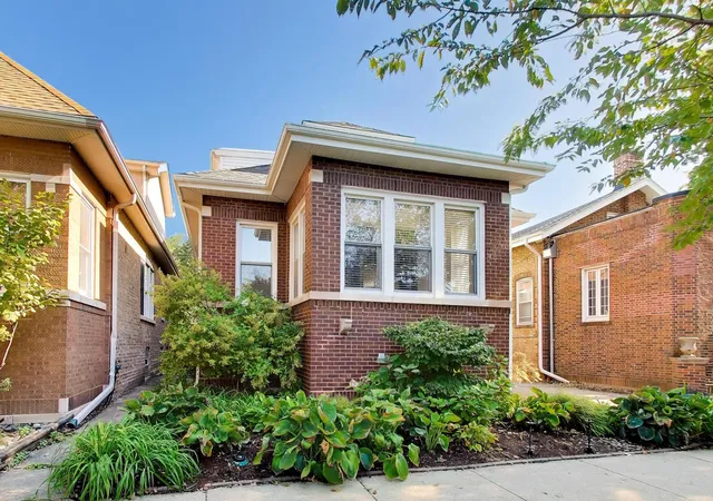 Photo 2 of Single family home for sale at 5827 N Fairfield Ave, Chicago, IL 60659 | MLS# 12791896 | Listing updated on 2026-10-23