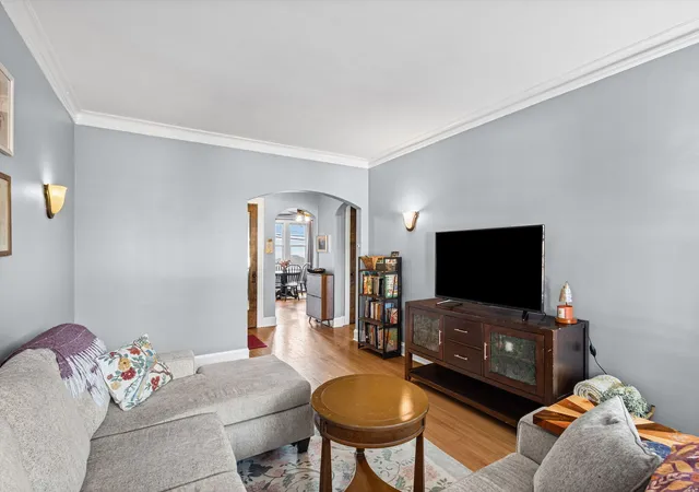 Photo 3 of House for sale at 5136 N Ashland Ave #1, Chicago, IL 60640 | MLS# 12791902 | Listing updated on 2026-10-28