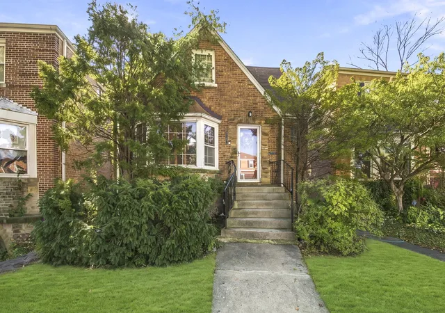 Single family home for sale at 2919 W Jerome St, Chicago, IL 60645 | MLS# 12791910