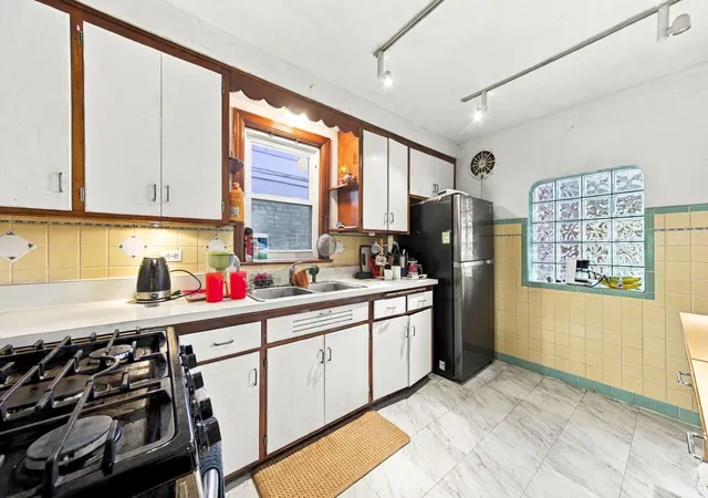Photo 3 of Single family home for sale at 2919 W Jerome St, Chicago, IL 60645 | MLS# 12791910 | Listing updated on 2026-10-29