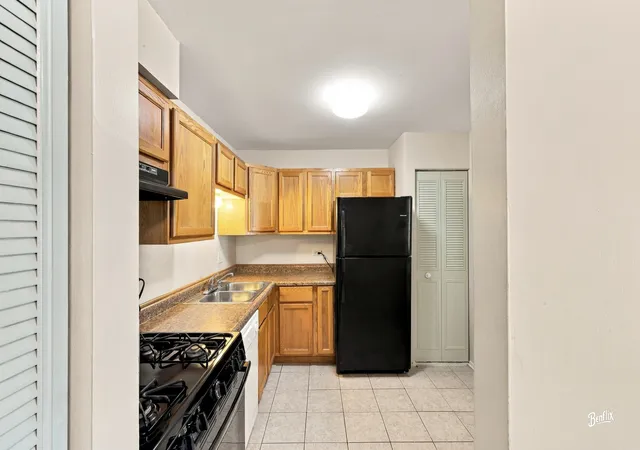 Photo 3 of Condo for sale at 4000 Bayside Dr #103, Palatine, IL 60074 | MLS# 12791911 | Listing updated on 2026-10-22