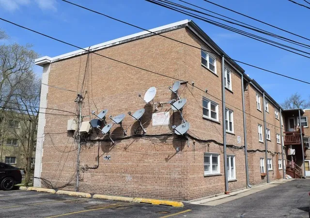 Photo 3 of Condo for sale at 7123 N Damen Ave #5E, Chicago, IL 60645 | MLS# 12791924 | Listing updated on 2026-10-29