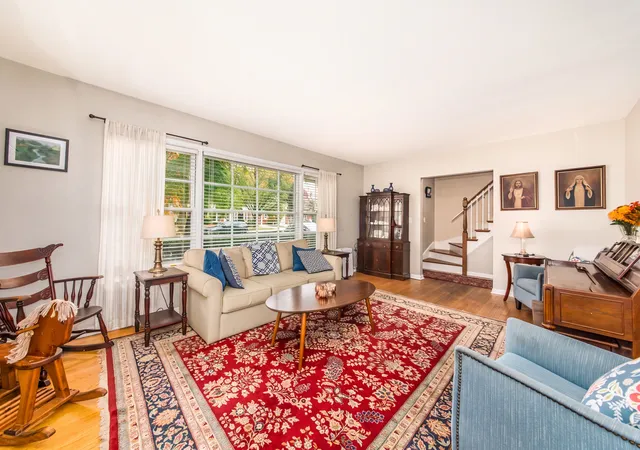 Photo 3 of Single family home for sale at 608 S Walnut Ave, Arlington Heights, IL 60005 | MLS# 12791940 | Listing updated on 2026-10-29