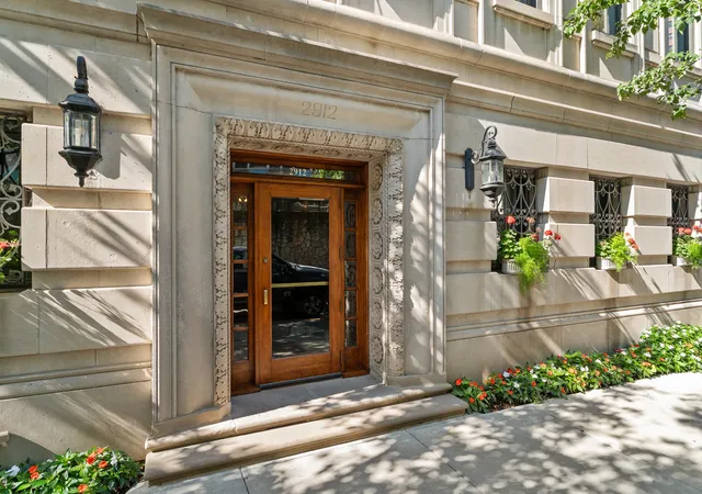 Photo 1 of Condo for sale at 2912 N Commonwealth Ave #5A, Chicago, IL 60657 | MLS# 12791943 | Listing updated on 2026-10-22