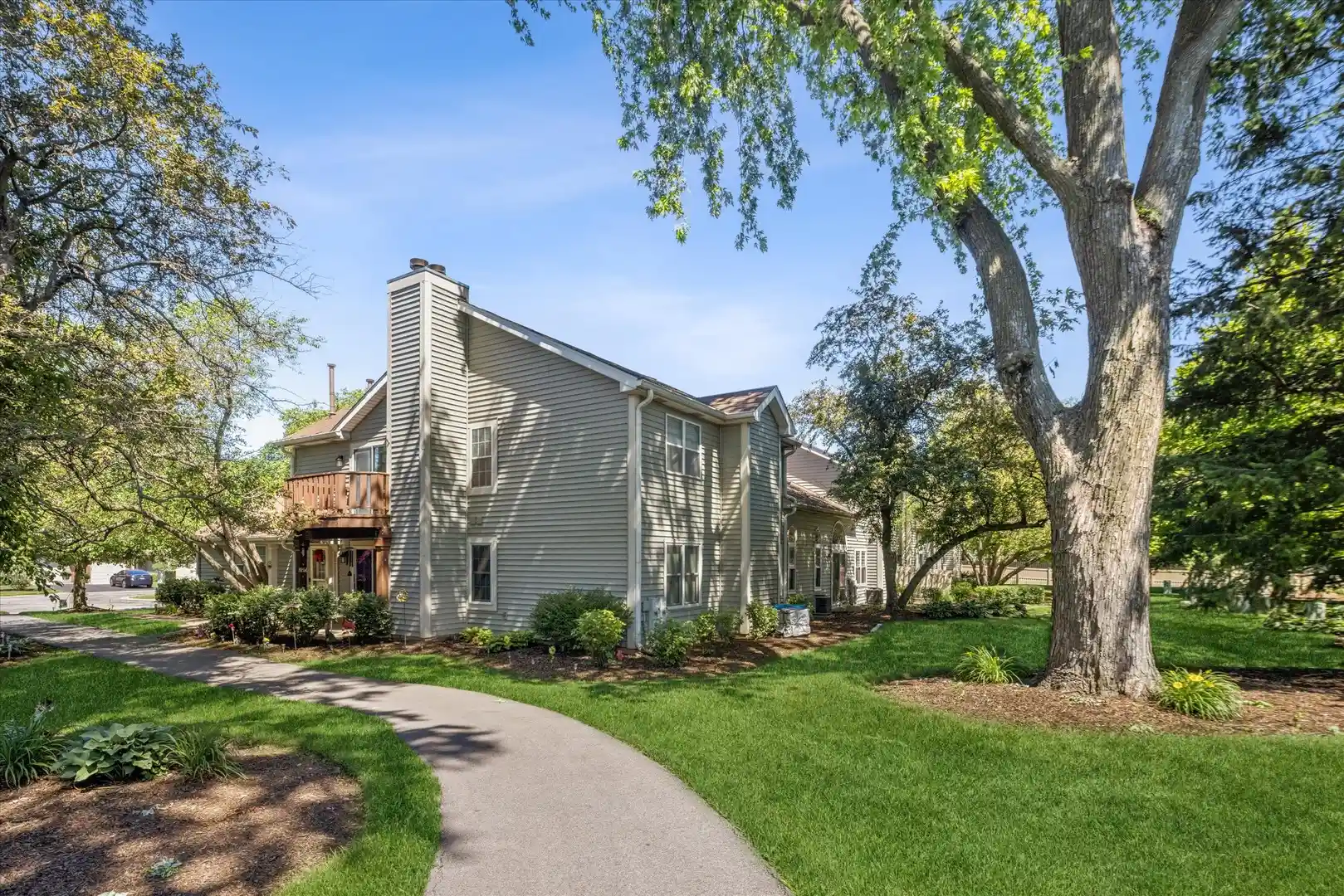 Listing Photo 31 - Condo for sale in 1375 Ridgefield Cir located at 1375 Ridgefield Cir, Carol Stream, IL 60188 - Unit #1375