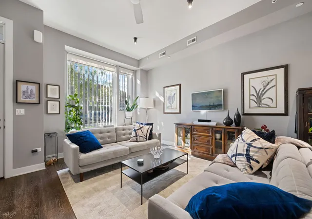 Photo 3 of Townhouse for sale at 202 Harrison St, Oak Park, IL 60304 | MLS# 12791956 | Listing updated on 2026-10-22