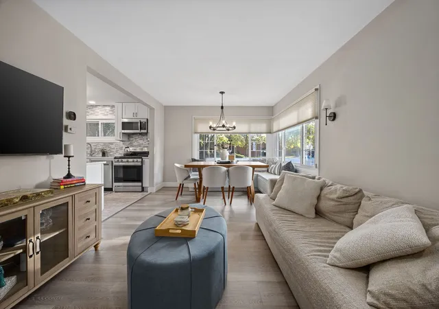 Photo 3 of Single family home for sale at 306 Lincoln Ave, Downers Grove, IL 60515 | MLS# 12791958 | Listing updated on 2026-10-27