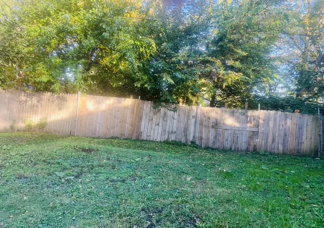 Photo 3 of Single family home for sale at 327 Nokomis St, Park Forest, IL 60466 | MLS# 12791968 | Listing updated on 2026-10-28