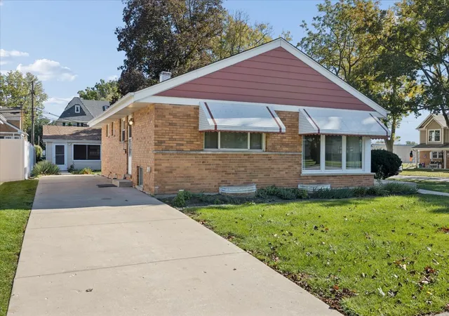 Photo 1 of Single family home for sale at 2341 Mayfair Ave, Westchester, IL 60154 | MLS# 12791980 | Listing updated on 2026-10-28