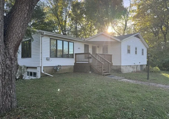 Photo 1 of Single family home for sale at 601 15th Street, Mendota, IL 61342 | MLS# 12791987 | Listing updated on 2026-10-22