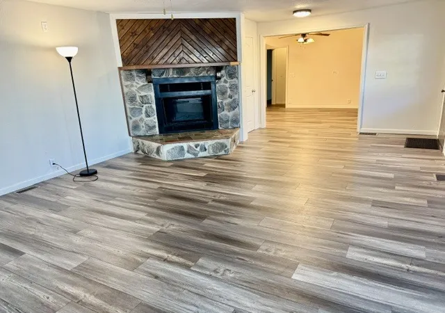Photo 3 of Single family home for sale at 601 15th Street, Mendota, IL 61342 | MLS# 12791987 | Listing updated on 2026-10-22