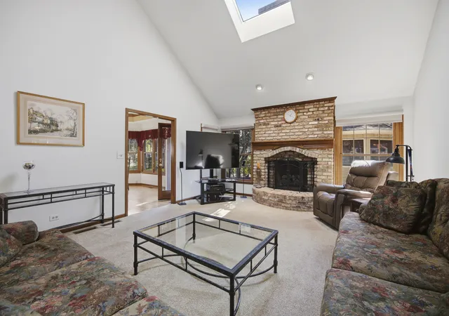 Photo 4 of Single family home for sale at 1n160 Partridge Dr, Wheaton, IL 60188 | MLS# 12791999 | Listing updated on 2026-10-29