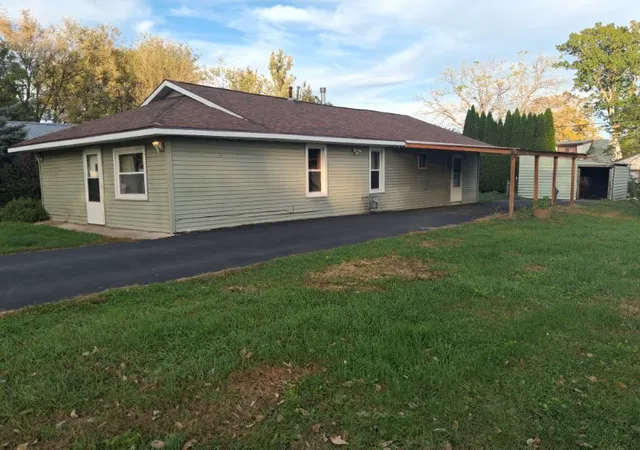 Photo 2 of Single family home for sale at 610 Garver Ave, Rockford, IL 61102 | MLS# 12792010 | Listing updated on 2026-10-27