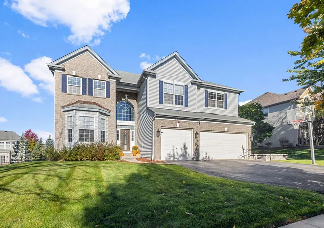 Photo 1 of Single family home for sale at 1380 Acorn Ct, West Dundee, IL 60118 | MLS# 12792017 | Listing updated on 2026-10-28