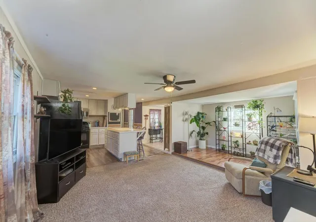 Photo 4 of Manufactured home for sale at 529 E Mesa Dr, Godley, IL 60407 | MLS# 12792047 | Listing updated on 2026-10-27