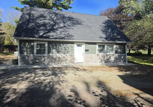 Single family home for sale at 2818 Bethel Blvd, Zion, IL 60099 | MLS# 12792066
