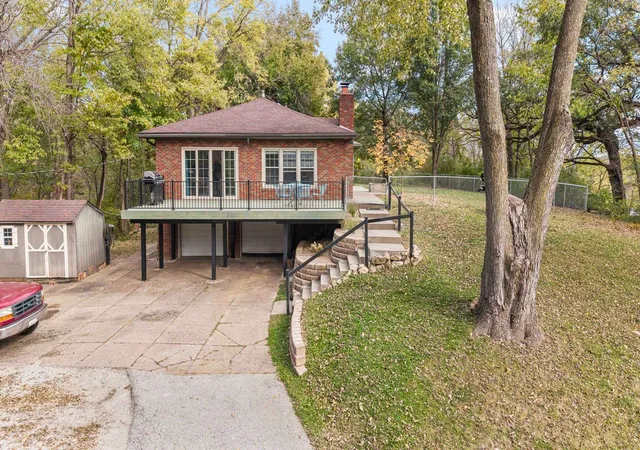 Photo 4 of Single family home for sale at 2701 Blackhawk Rd, Rock Island, IL 61201 | MLS# 12792096 | Listing updated on 2026-10-23