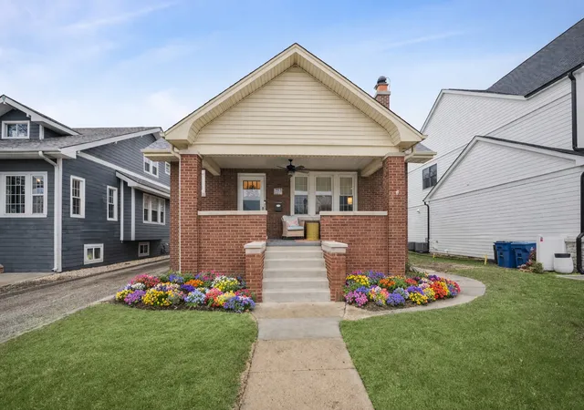 Single family home for sale at 283 N Michigan Ave, Elmhurst, IL 60126 | MLS# 12792105
