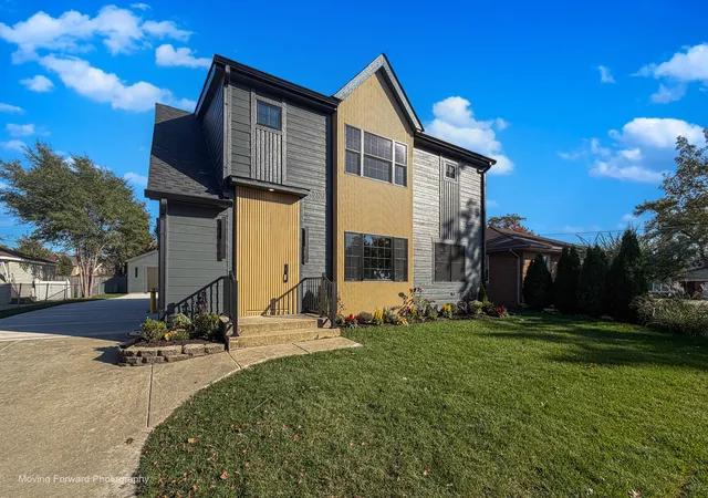 Single family home for sale at 857 S Poplar Ave, Elmhurst, IL 60126 | MLS# 12792118