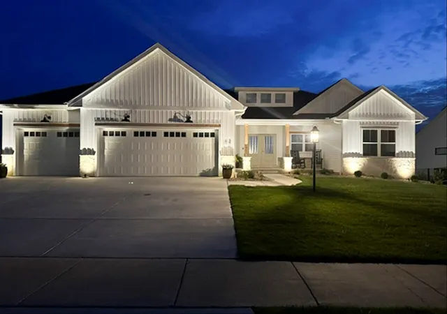 Photo 2 of Single family home for sale at 1415 Golden Rod Dr, Mahomet, IL 61853 | MLS# 12792153 | Listing updated on 2026-10-22