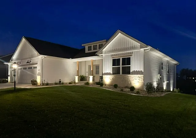 Photo 3 of Single family home for sale at 1415 Golden Rod Dr, Mahomet, IL 61853 | MLS# 12792153 | Listing updated on 2026-10-22