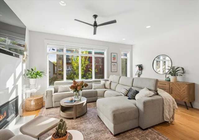 Photo 3 of Condo for sale at 2114 W Belmont Ave #2, Chicago, IL 60618 | MLS# 12792164 | Listing updated on 2026-10-23