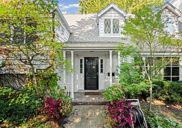 Photo 1 of Single family home for sale at 361 N Deere Park Dr E, Highland Park, IL 60035 | MLS# 12792177 | Listing updated on 2026-10-28